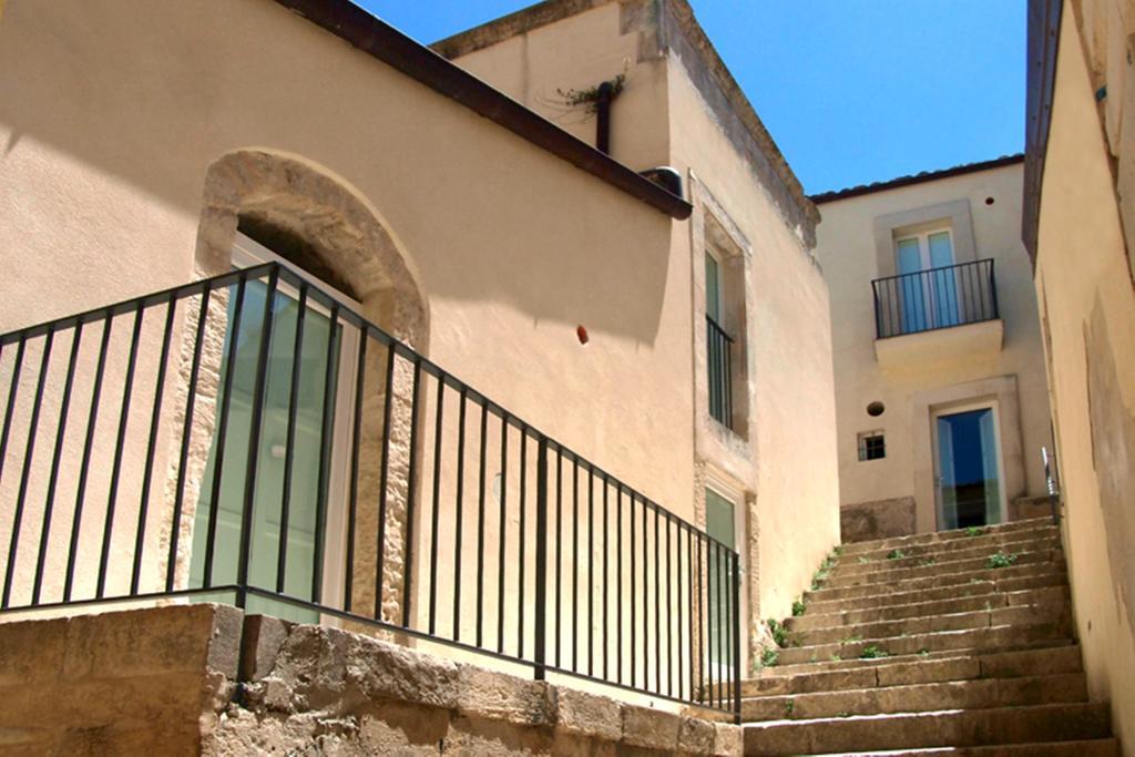 Hotel Dell'Orologio Рагуза Экстерьер фото